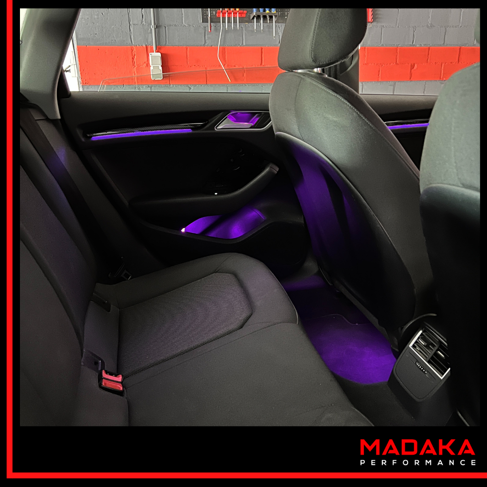 Nachgerüstete Ambientebeleuchtung für Audi A3 S3 RS3 8V - Bild 5