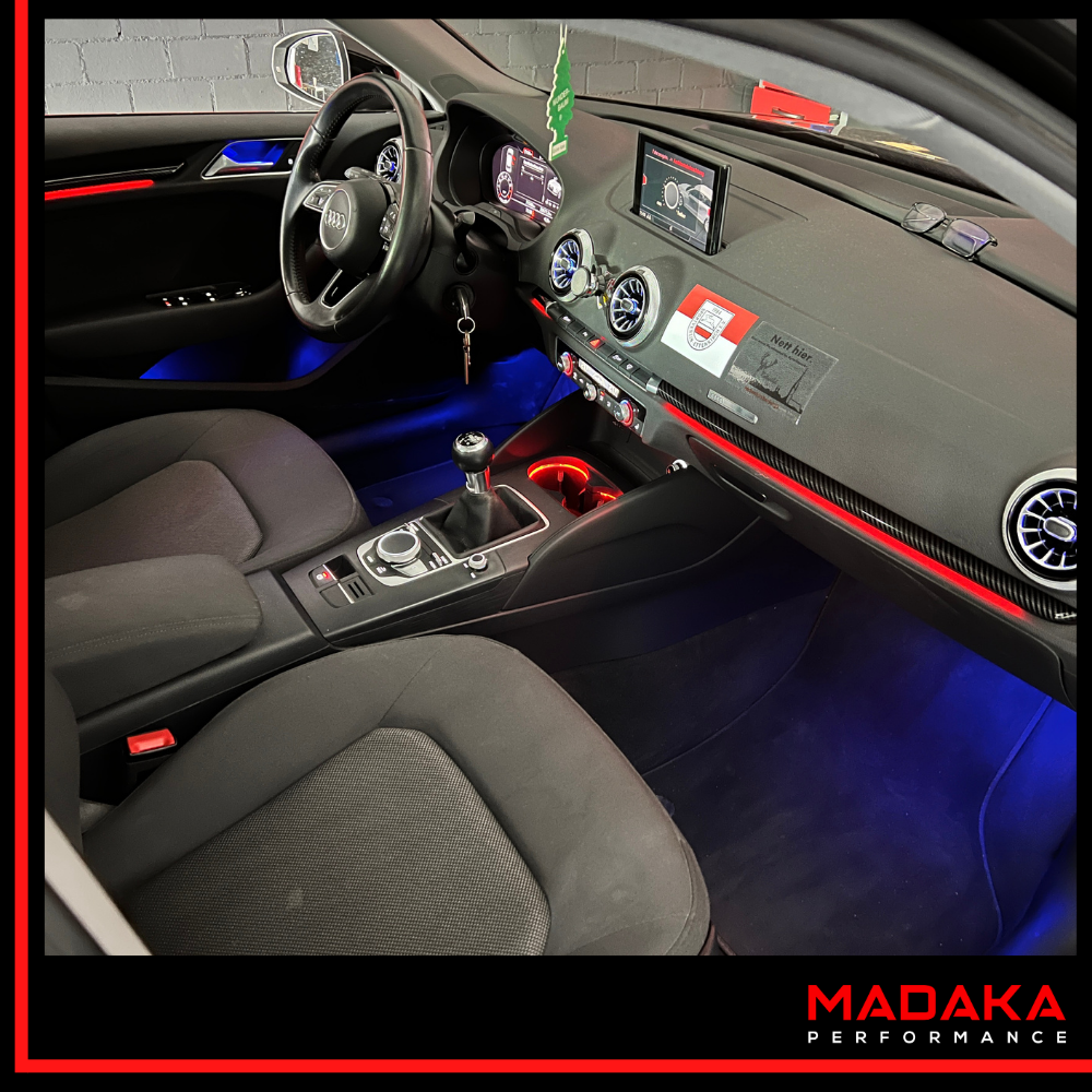 Nachgerüstete Ambientebeleuchtung für Audi A3 S3 RS3 8V - Bild 1