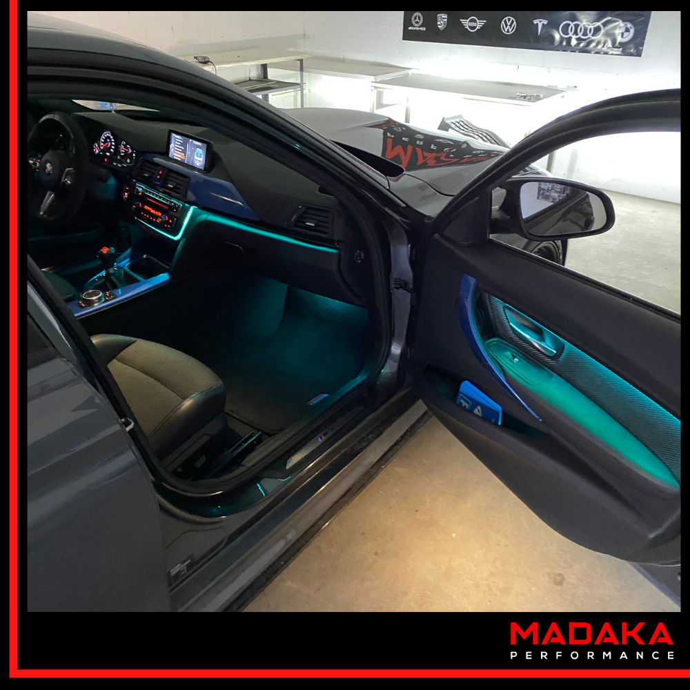 Nachgerüstete Ambientebeleuchtung für BMW 3er F30 F31 F34 F80 - Bild 1