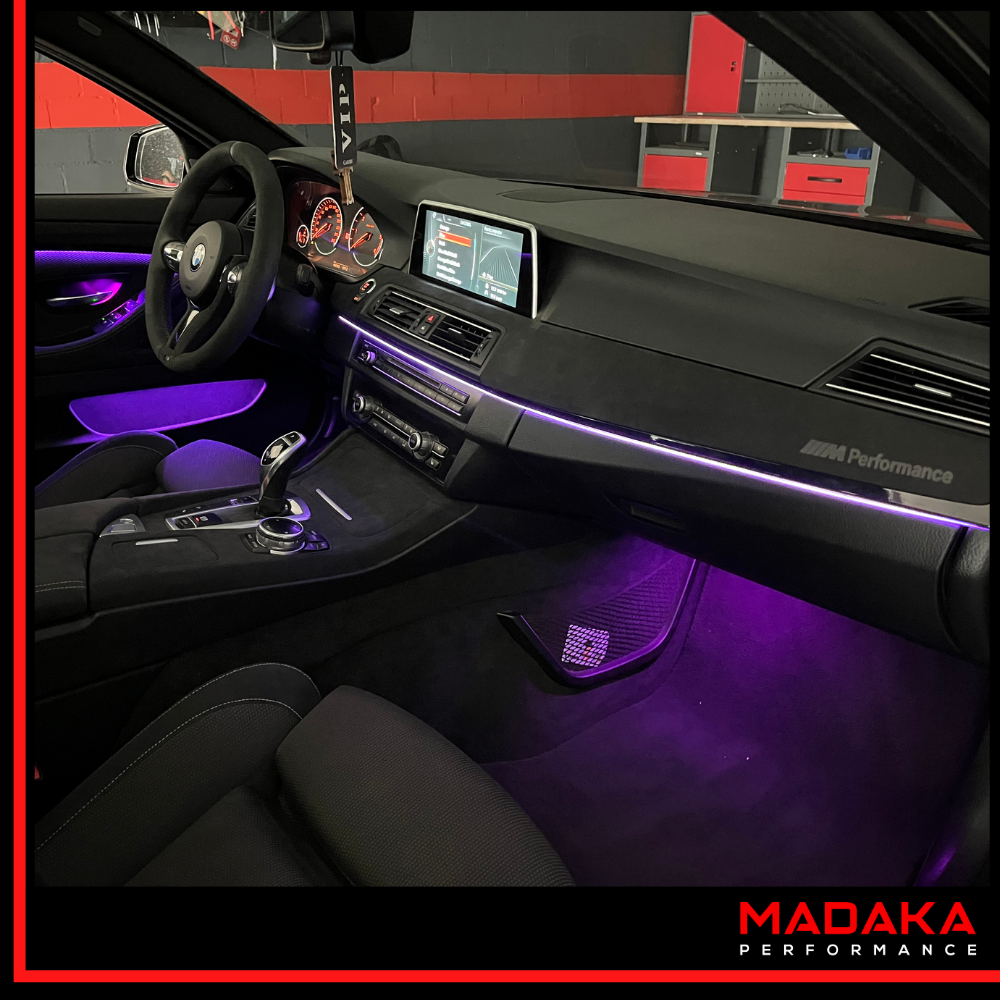 Nachgerüstete Ambientebeleuchtung für BMW 5er F10 F11 F07 - Bild 1