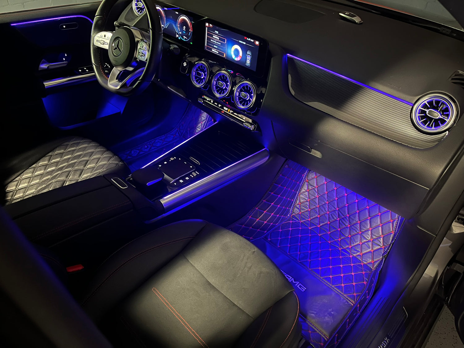 Nachgerüstete Ambientebeleuchtung für Mercedes B-Klasse W247 - Bild 8