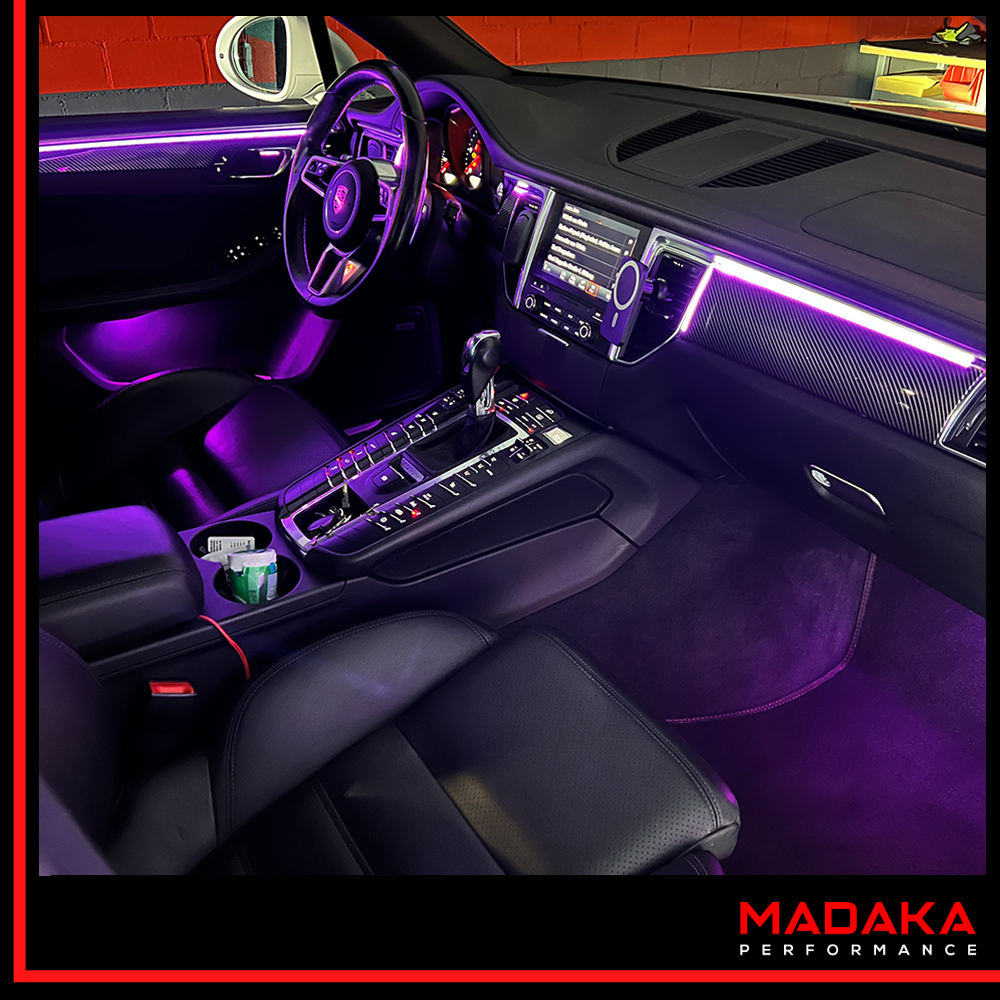 Nachgerüstete Ambientebeleuchtung für Porsche Macan - Bild 3