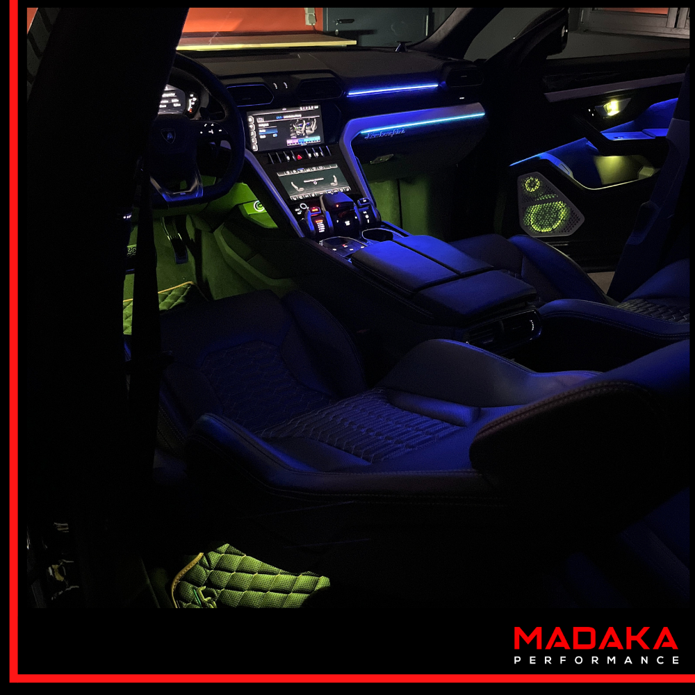 Nachgerüstete Ambientebeleuchtung für Lamborghini Urus - Bild 3