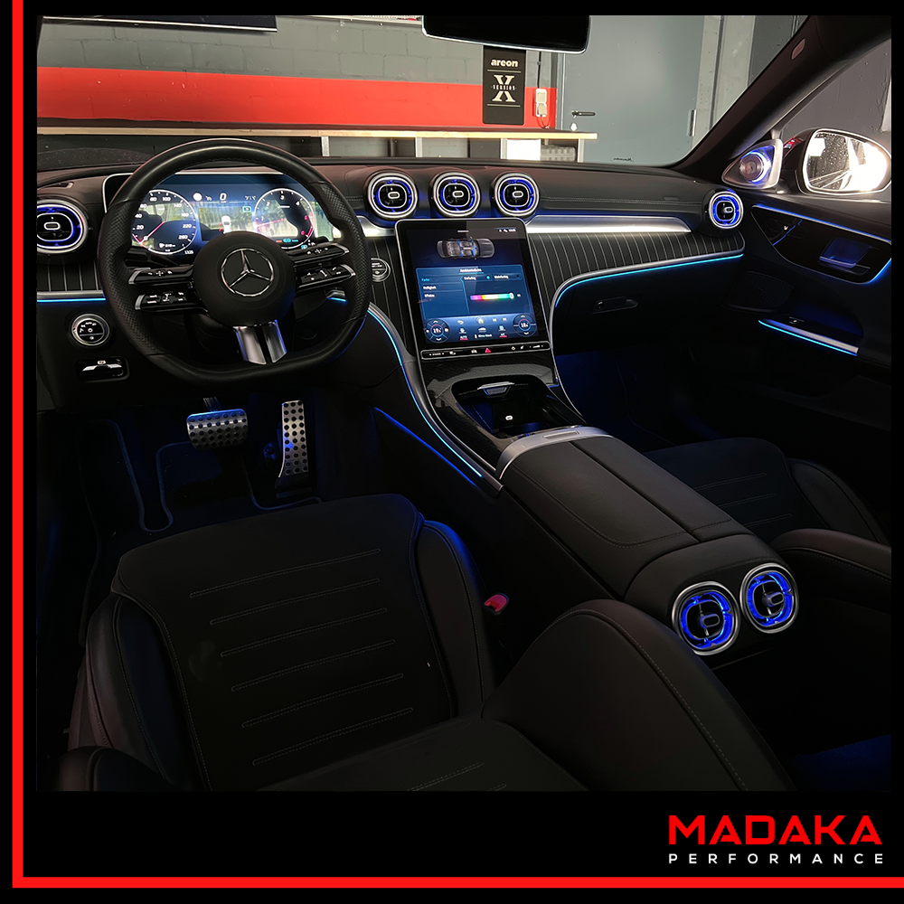 Nachgerüstete Ambientebeleuchtung für Mercedes C-Klasse W206 - Bild 3